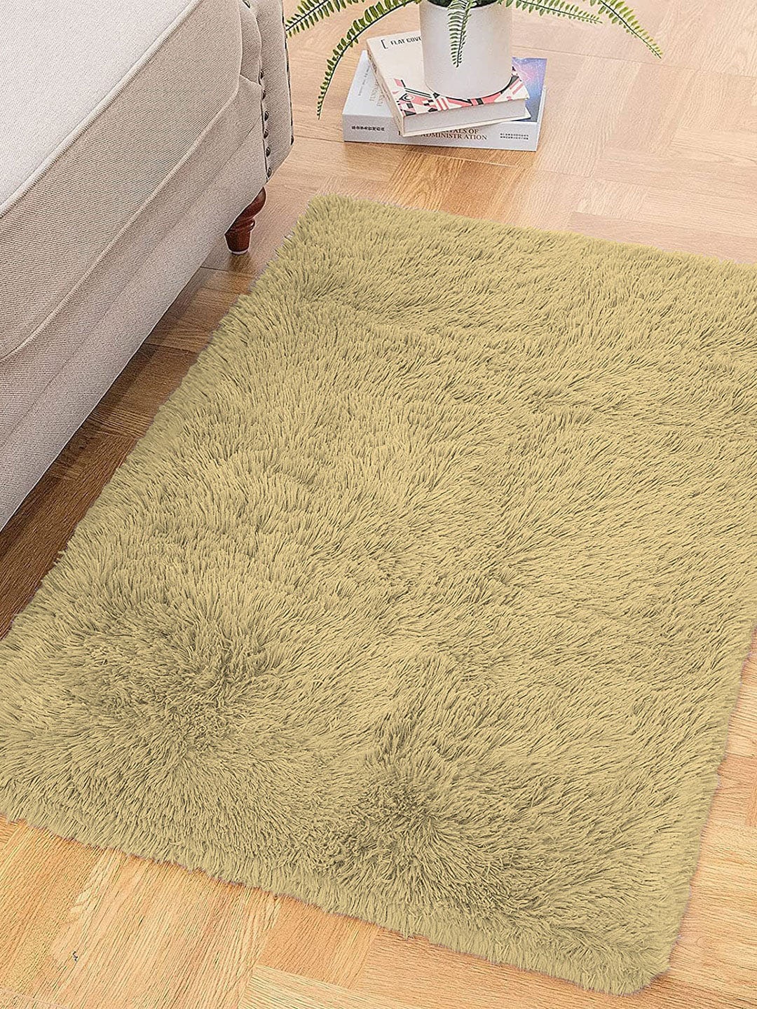 

LUXEHOME INTERNATIONAL Gold-Toned Solid 2000 GSM Anti-Skid Doormats