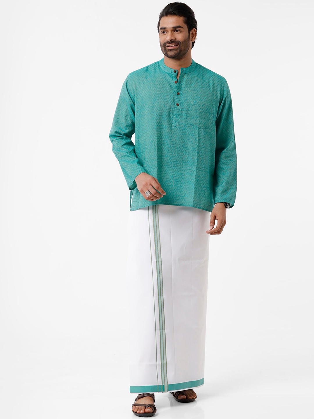 

Ramraj Men Green & White Pure Cotton Kurta with Dhoti