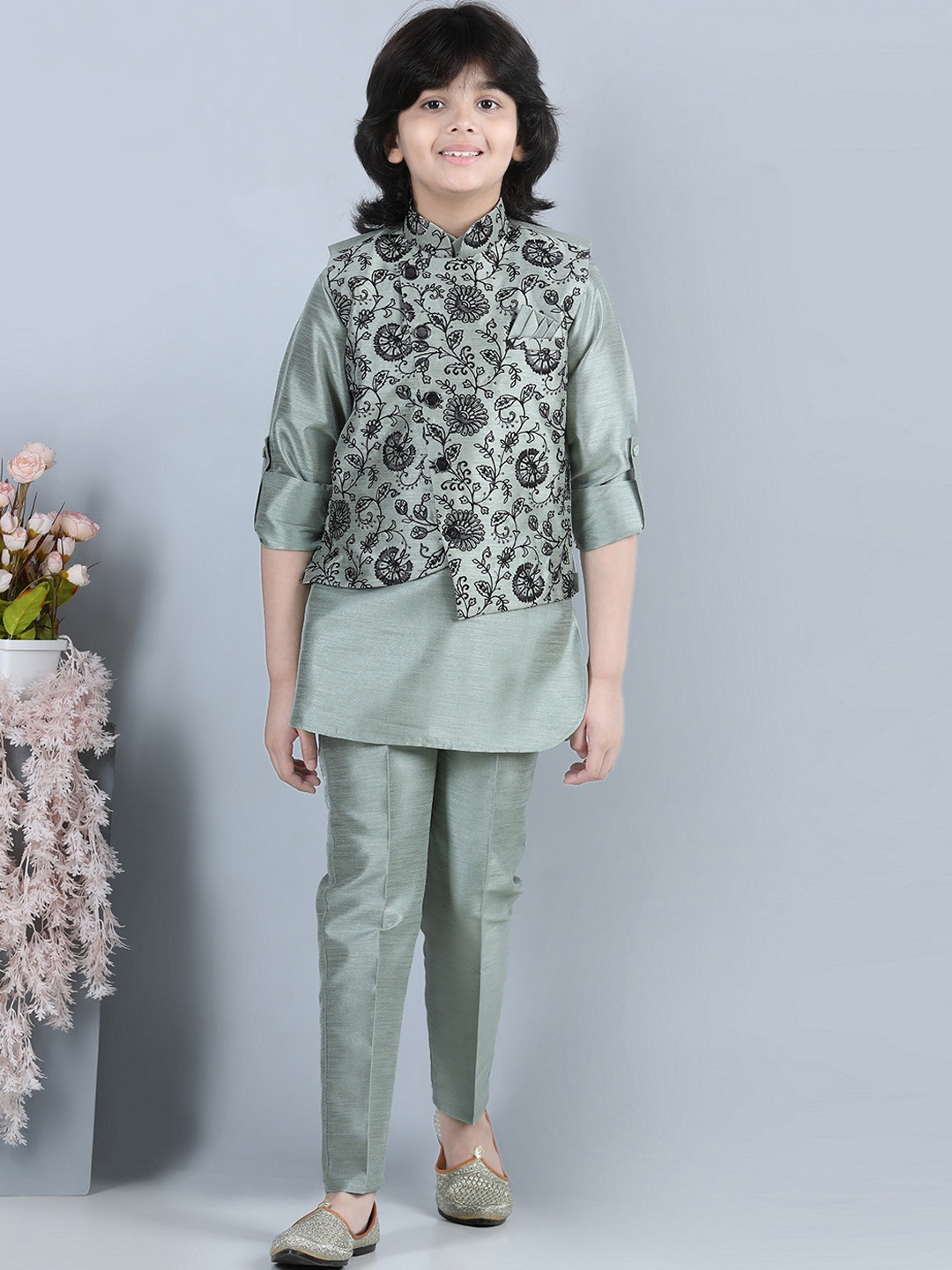 

Aj DEZInES Boys Sea Green Kurta with Trousers with Floral Embroidered Jacket
