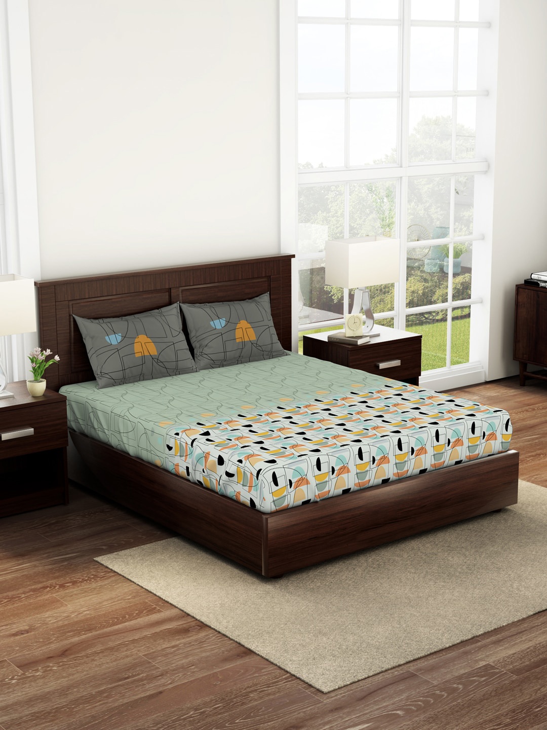 

SPACES Green & White Geometric 144 TC King Bedsheet with 2 Pillow Covers