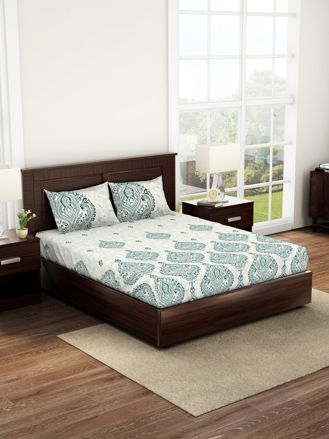 

SPACES White & Green Ethnic Motifs 144 TC Queen Bedsheet with 2 Pillow Covers