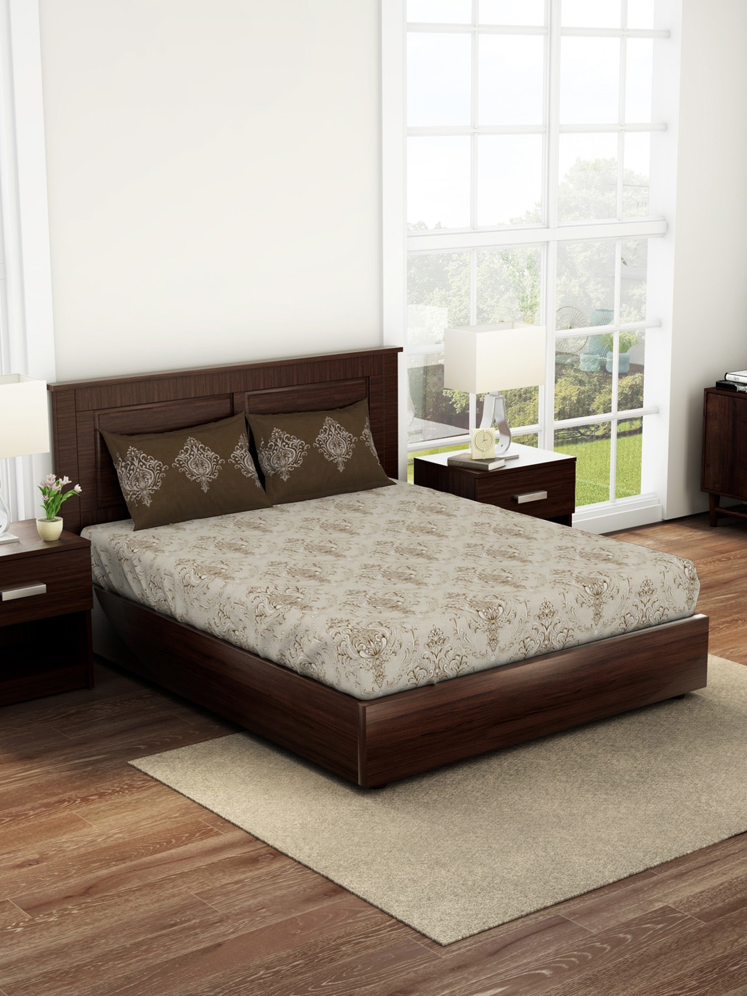

SPACES Brown & White Ethnic Motifs 144 TC Queen Bedsheet with 2 Pillow Covers