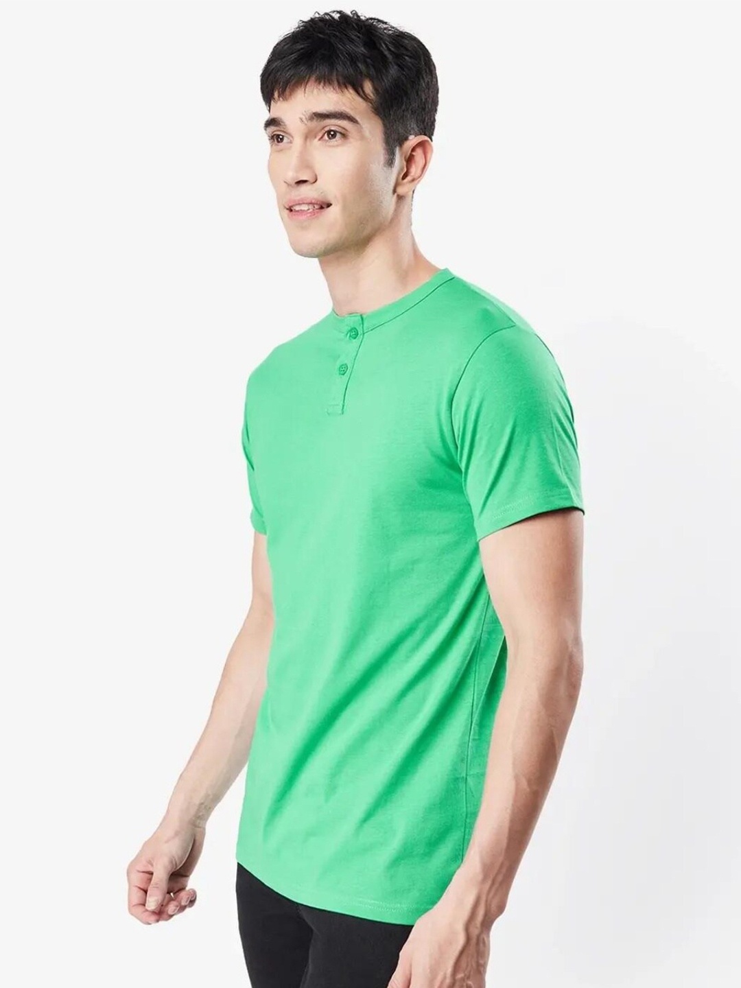 

Bewakoof Plus Men Green Henley Neck T-shirt