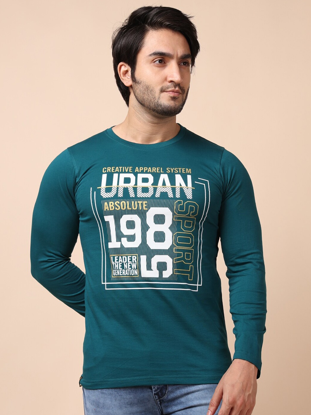 

berry blues Men Typography Printed Cotton T-shirt, Green