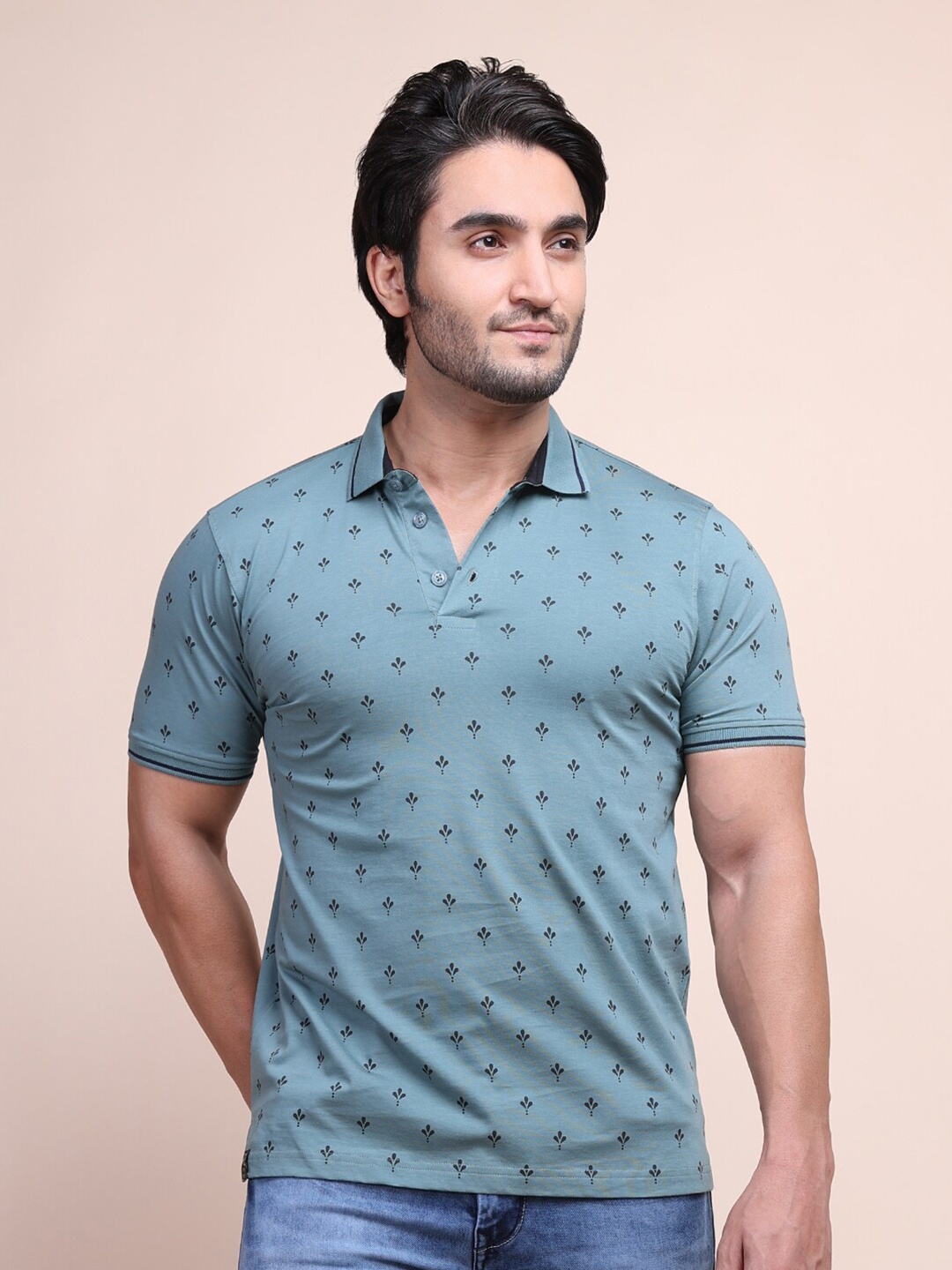 

berry blues Men Printed Polo Collar Cotton T-shirt, Grey
