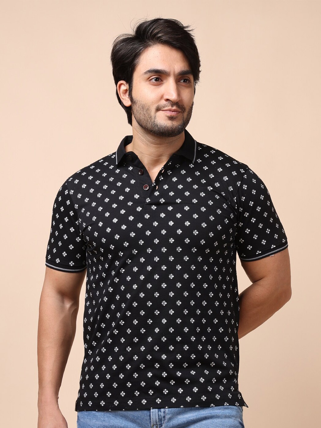 

berry blues Men Black Printed Cotton T-shirt