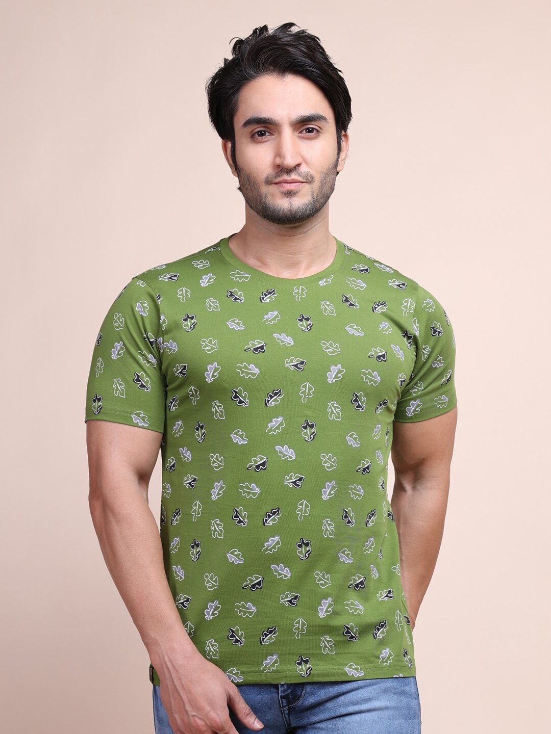 

berry blues Men Green Printed Cotton T-shirt, Olive