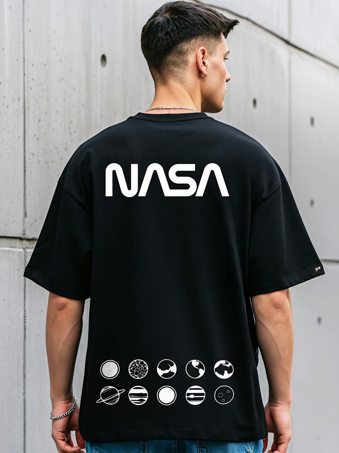 

Bewakoof Men NASA Out Of The Space Graphic Printed Oversized T-shirt, Black