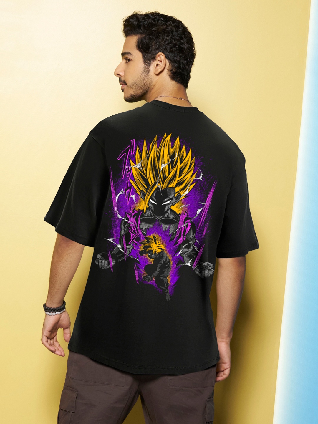 

Bewakoof Men Gohan Graphic Printed Extended Sleeves Oversized T-shirt, Black