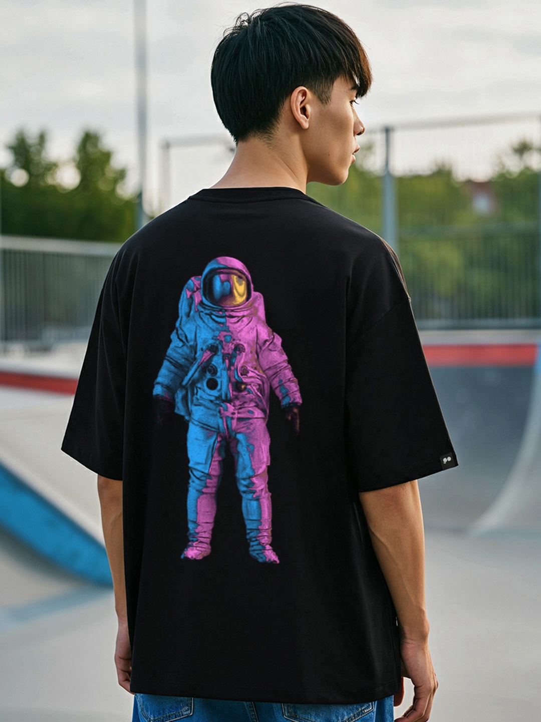 

Bewakoof Men Black Printed Oversized T-shirt