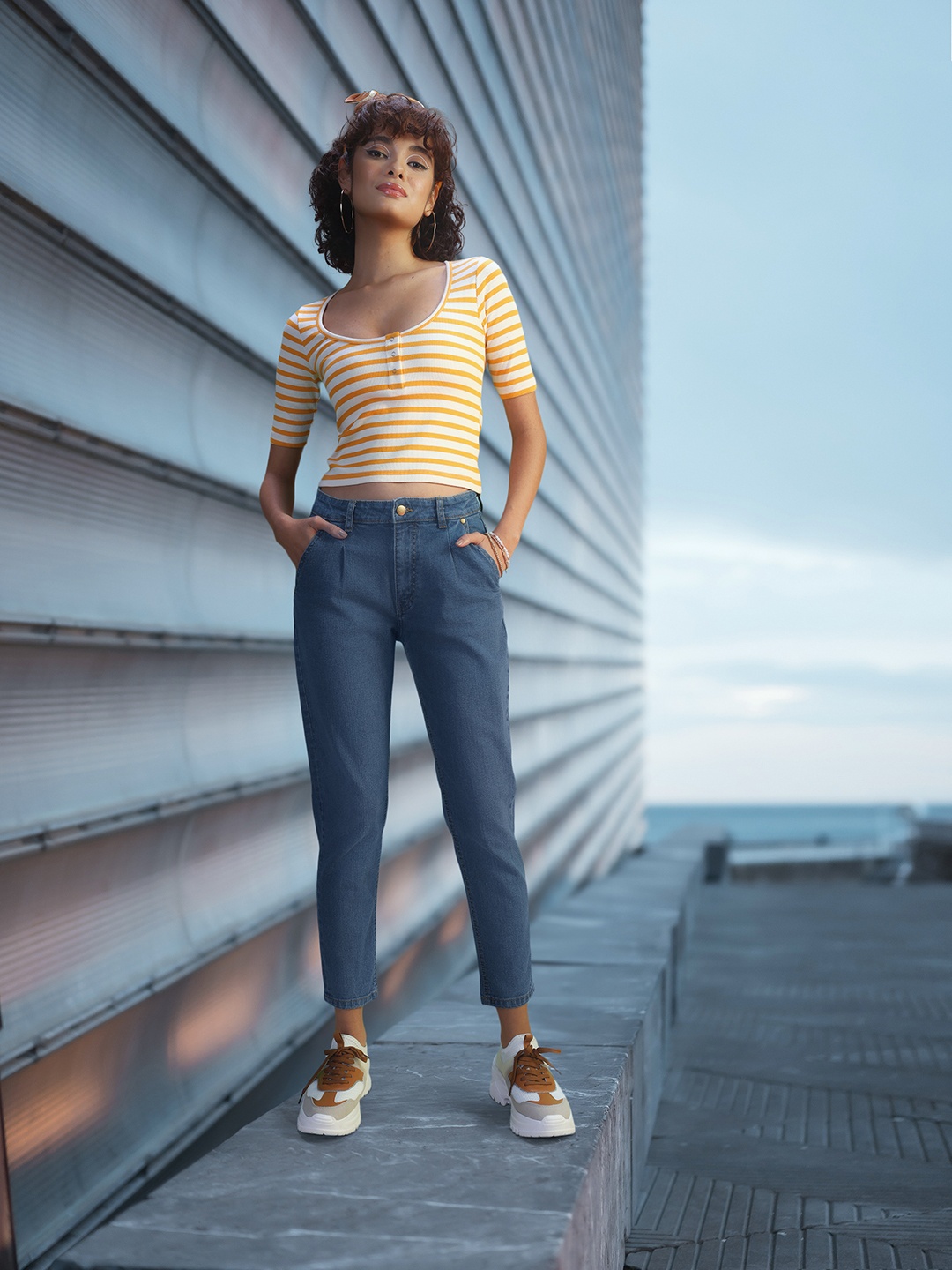 

DressBerry Women Blue Stretchable Mom Fit Jeans