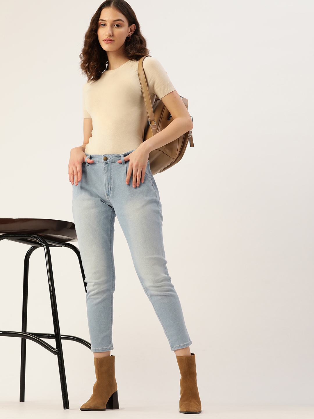 

DressBerry Women Blue Mom Fit Light Fade Jeans