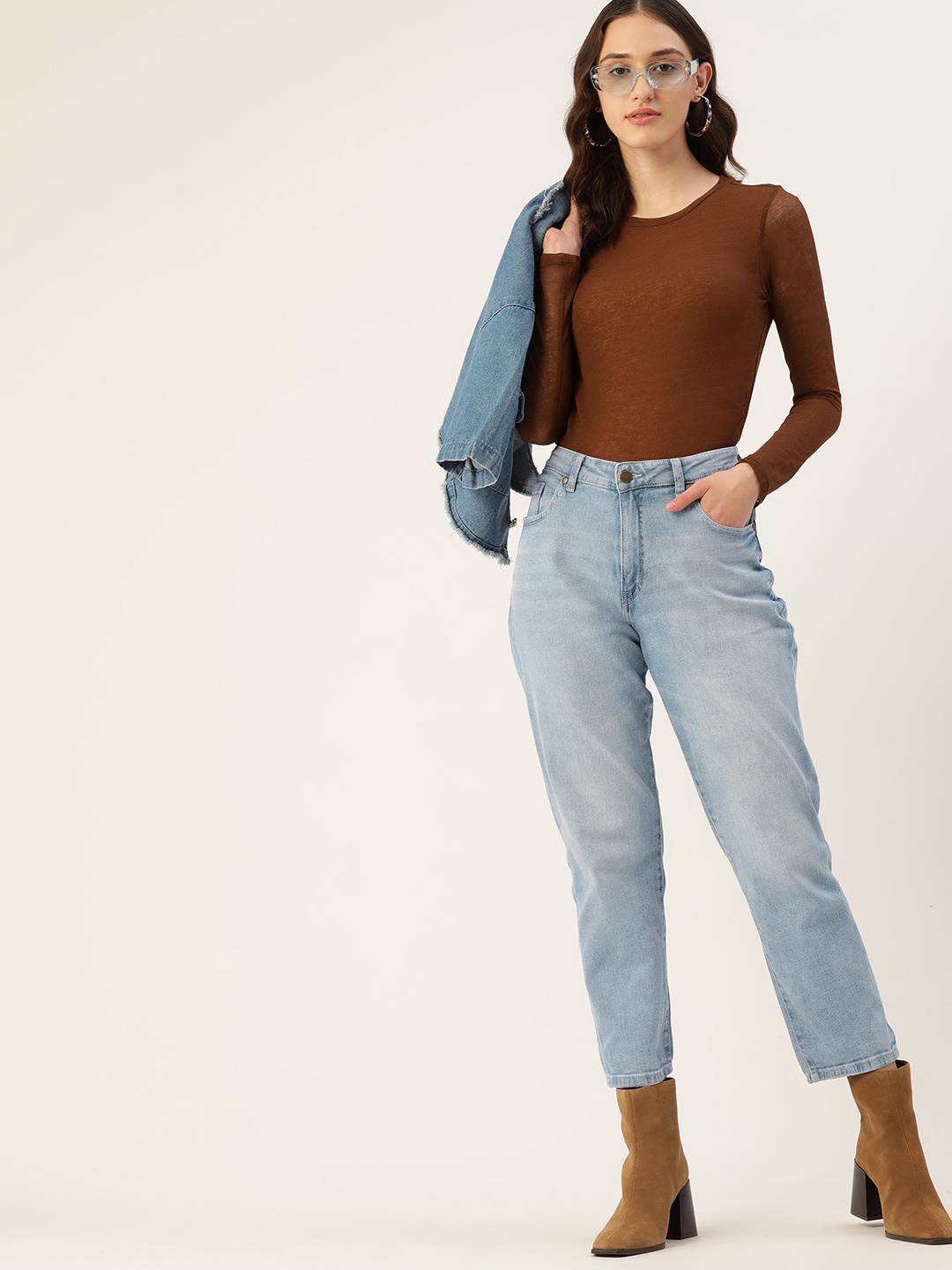 

DressBerry Women Blue Boyfriend Fit Light Fade Stretchable Jeans