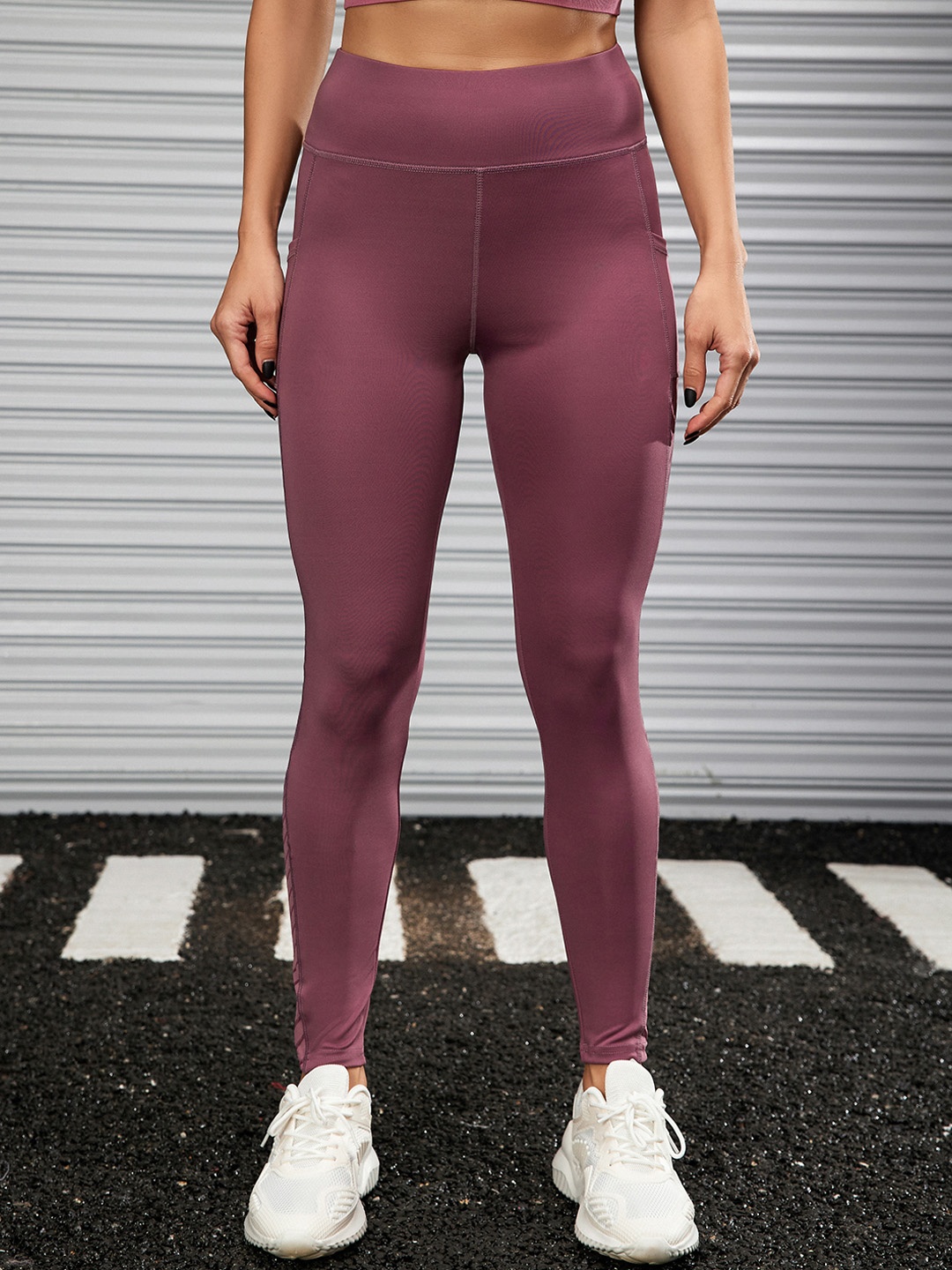 

URBANIC Women Pink Solid High-Rise Training & Gym Tights