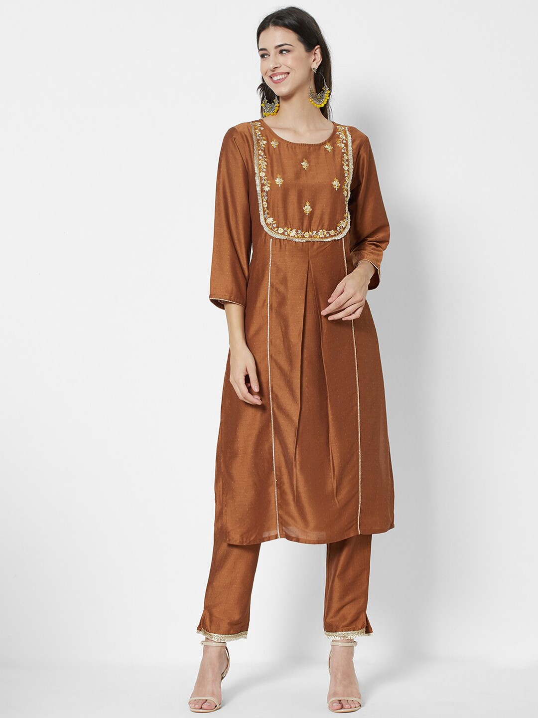 

HEEPOSH Women Brown Floral Embroidered Pleated Sequinned Kurta with Trousers & Dupatta