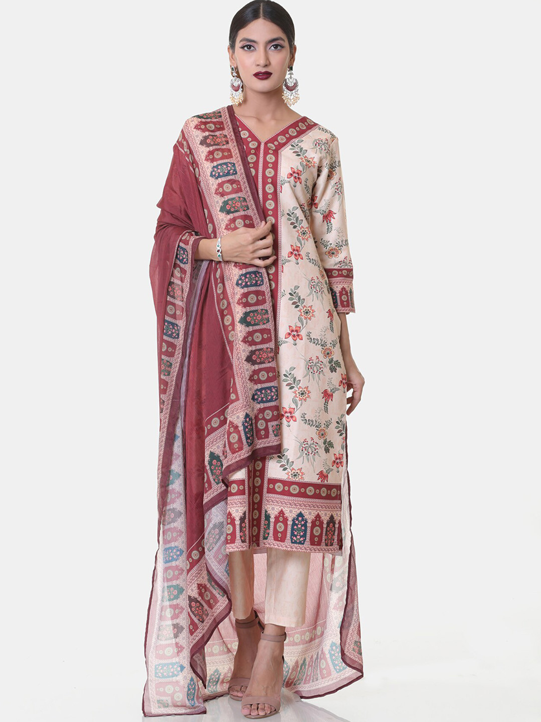 

HEEPOSH Women Beige Floral Printed Chanderi Silk Kurti With Trousers & Dupatta