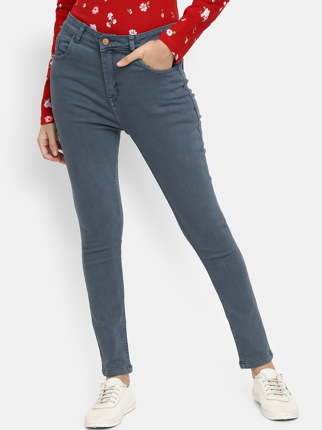 

V-Mart Women Grey Classic Slim Fit Jeans