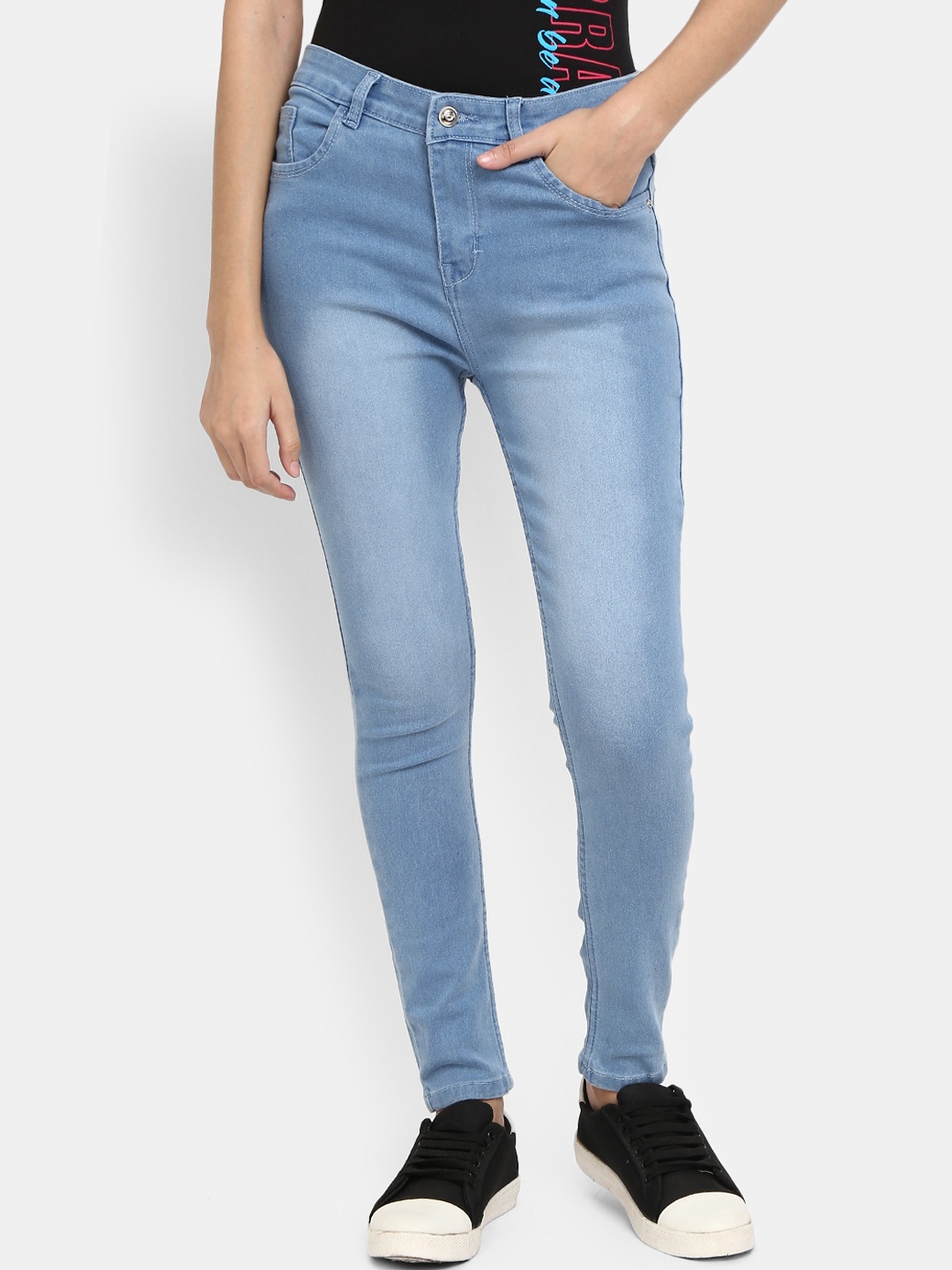 

V-Mart Women Blue Classic Light Fade Jeans