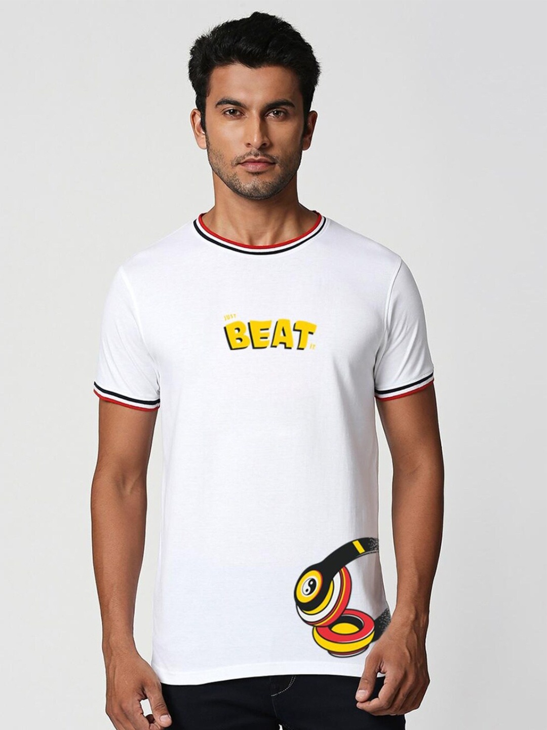 

Bewakoof Men's White Headphone Beats Graphic Printed T-shirt
