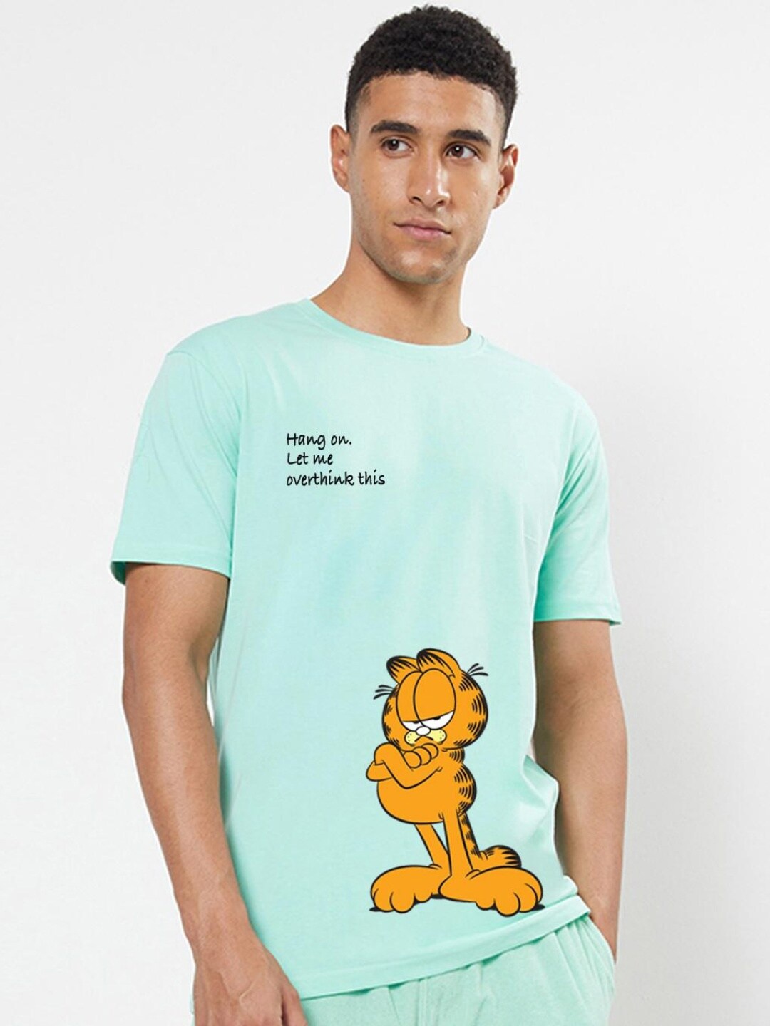 

Bewakoof Men Green Printed Applique T-shirt