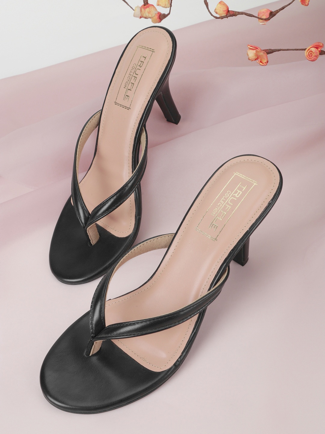 

Truffle Collection Black PU Pumps