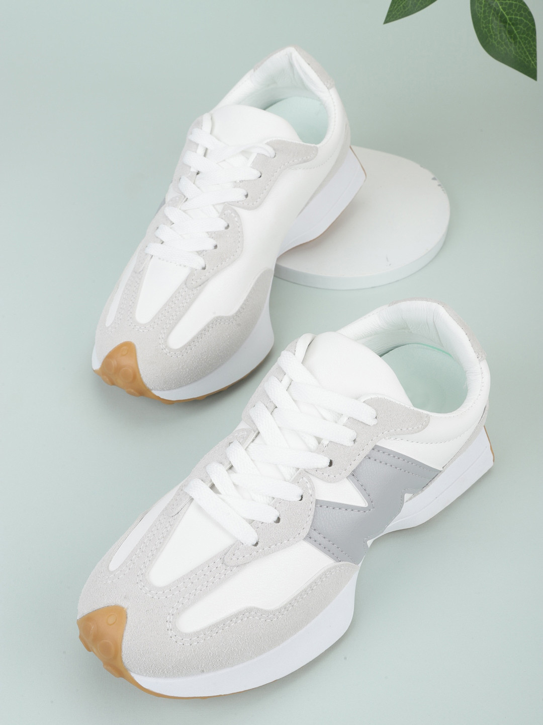 

Truffle Collection Women Grey Woven Design PU Sneakers