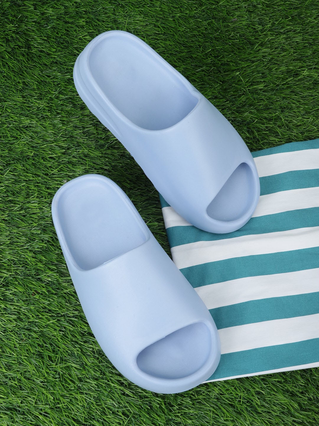 

Truffle Collection Women Blue Solid Open Toe Flats