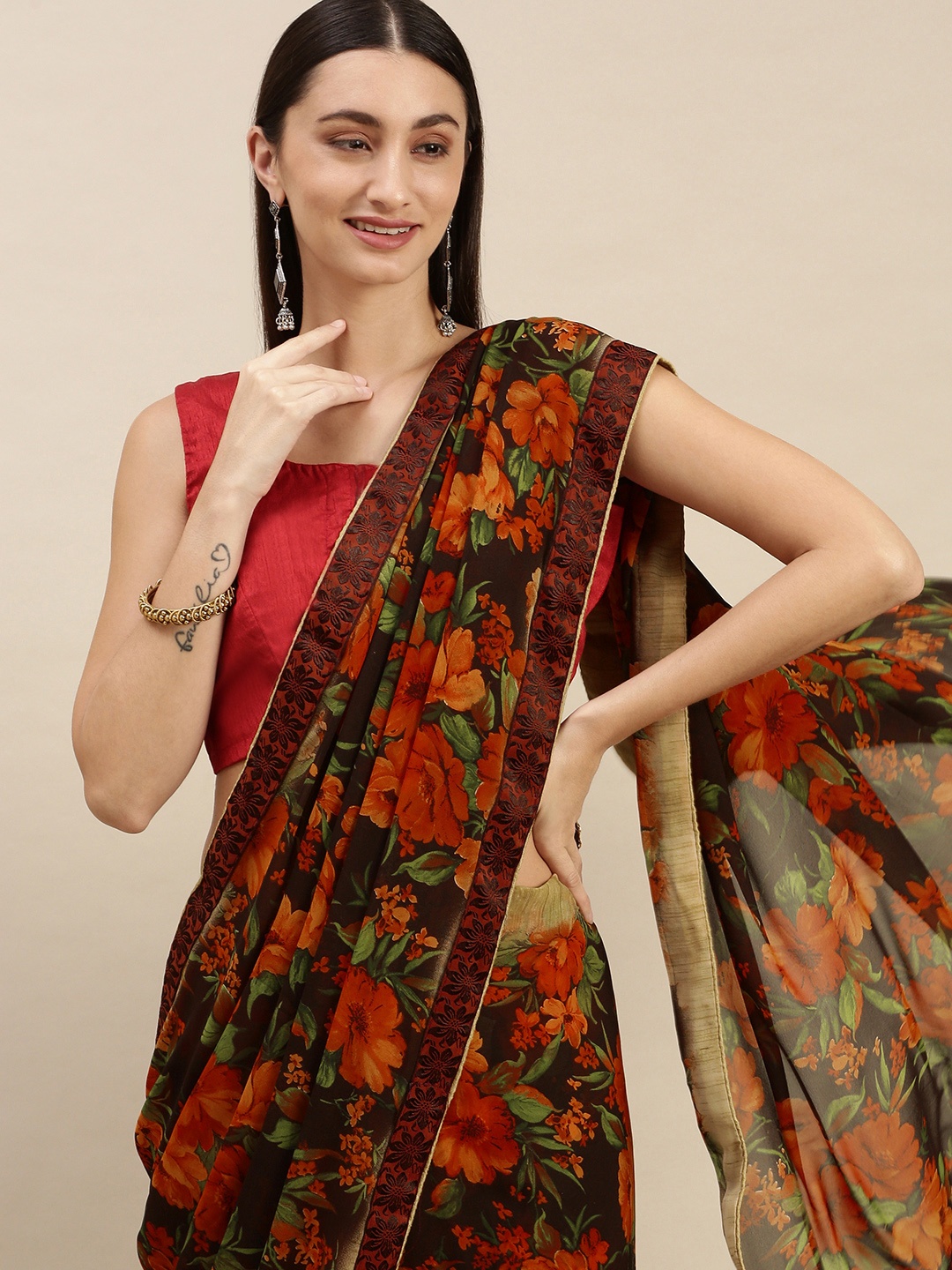 

RACHNA Brown & Orange Floral Printed Saree with Blouse