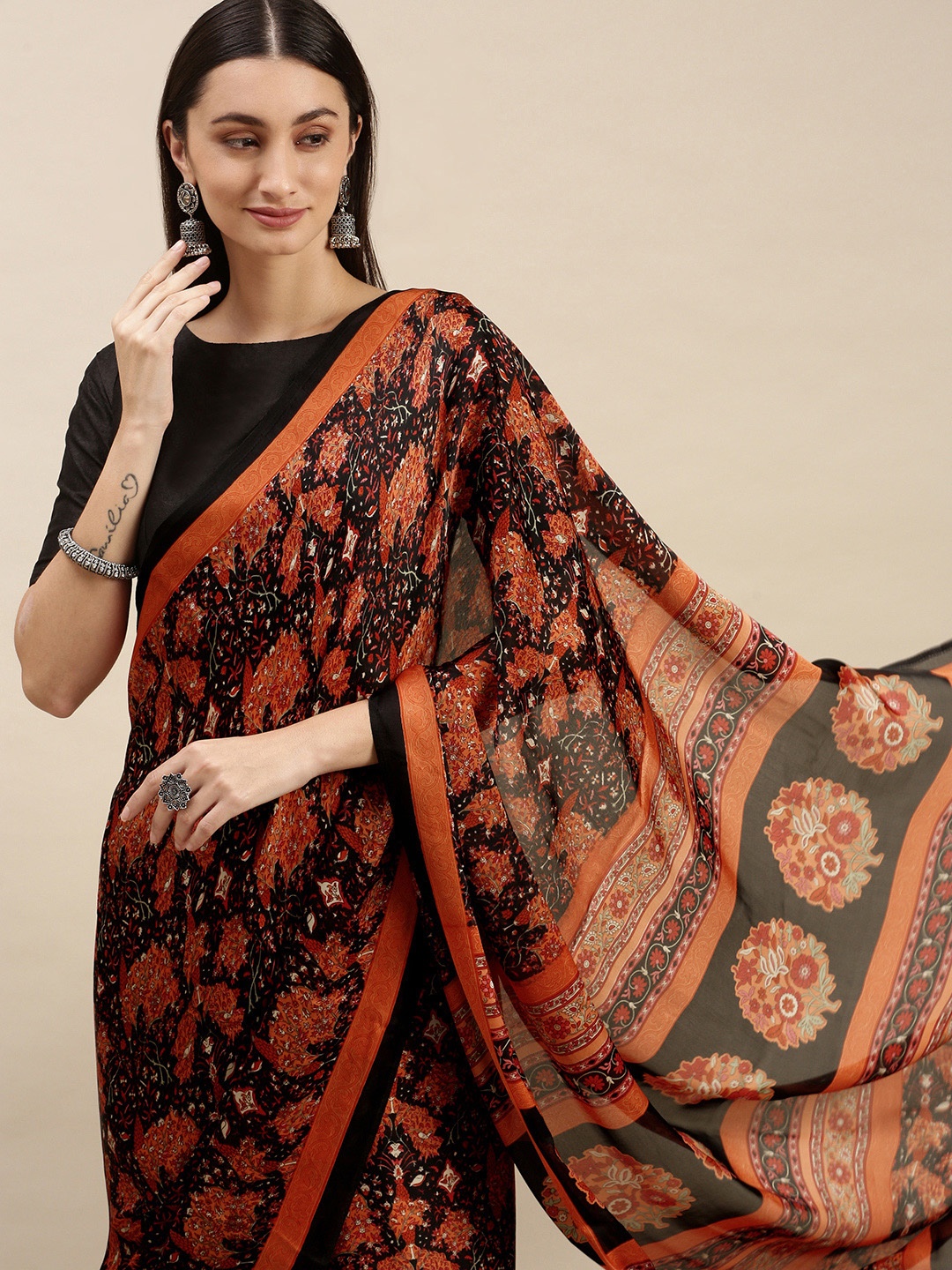 

RACHNA Orange & Black Ethnic Motifs Printed Chiffon Saree with Blouse