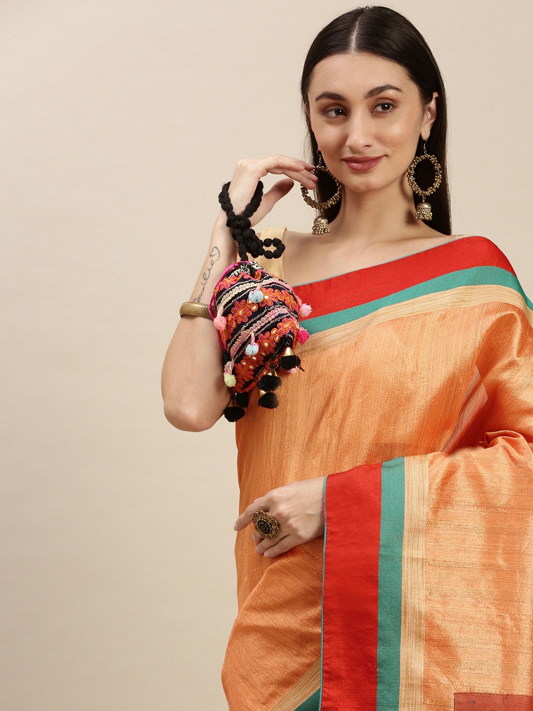 

RACHNA Coral & Grey Ethnic Motifs Saree