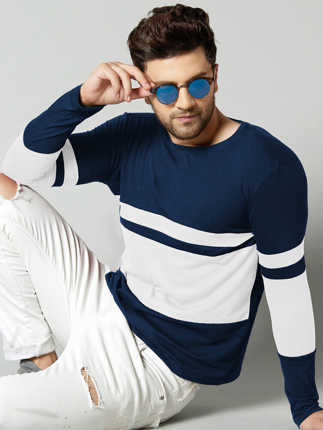 

Ausk White & Navy Blue Colorblocked Round Neck Full Sleeve T-Shirt