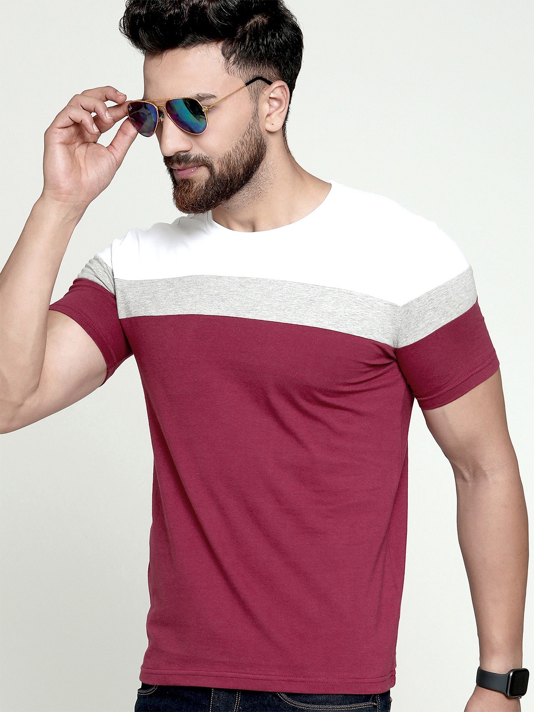 

AUSK Men Maroon Colourblocked T-shirt