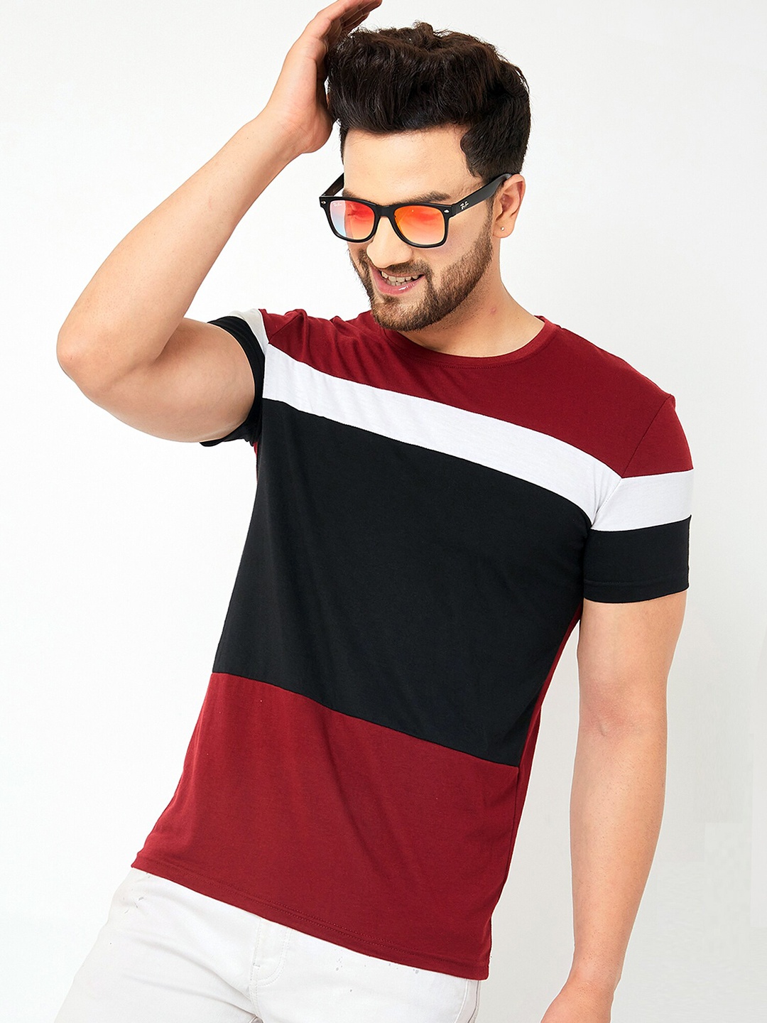 

AUSK Men Maroon & White Cotton Colourblocked T-shirt