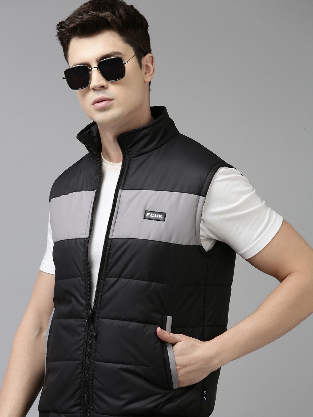 

French Connection Men Black & Grey Colourblocked Gilet Puffer Jacket