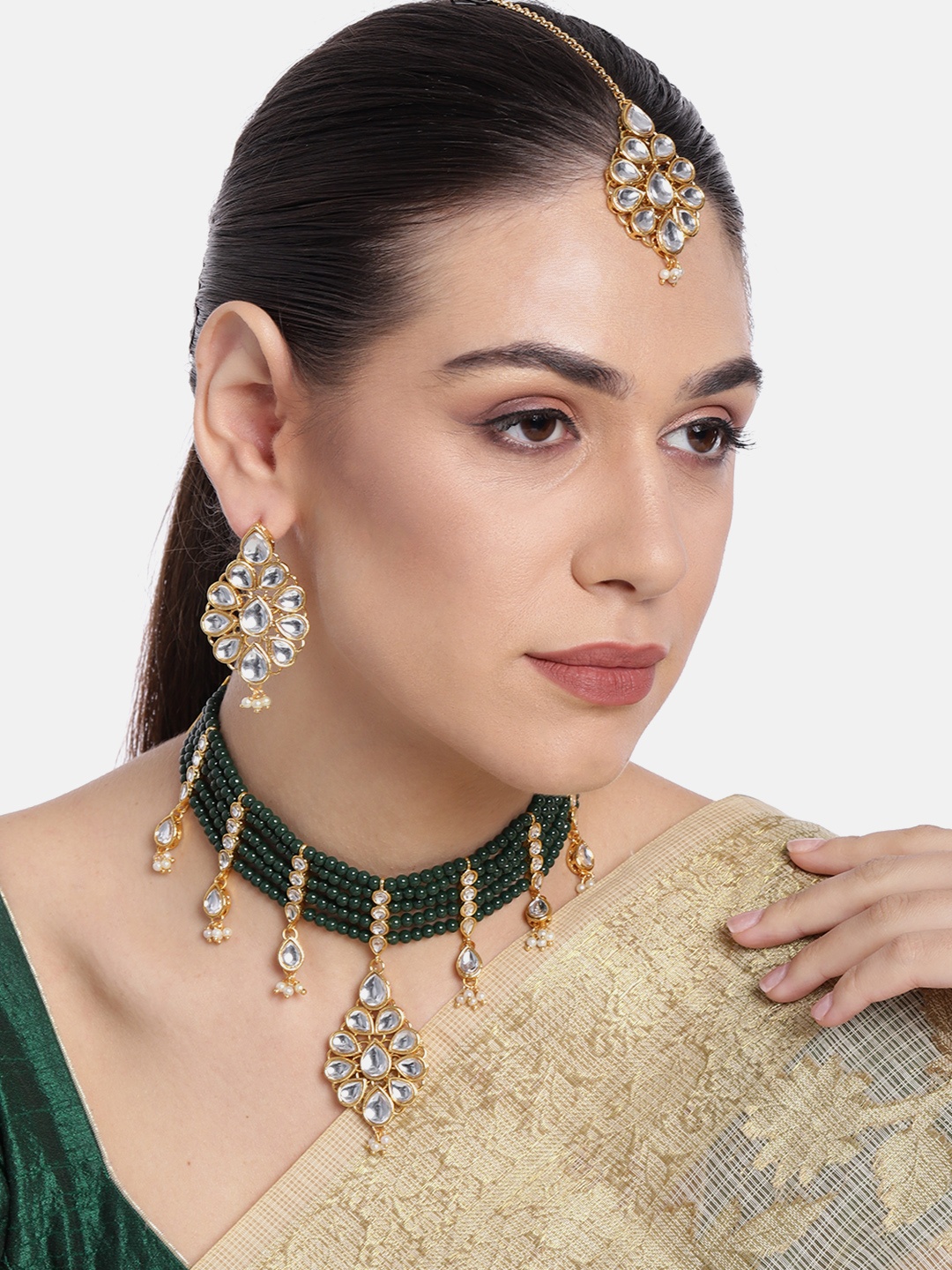 

Peora Gold Plated & Green Jewellery Set
