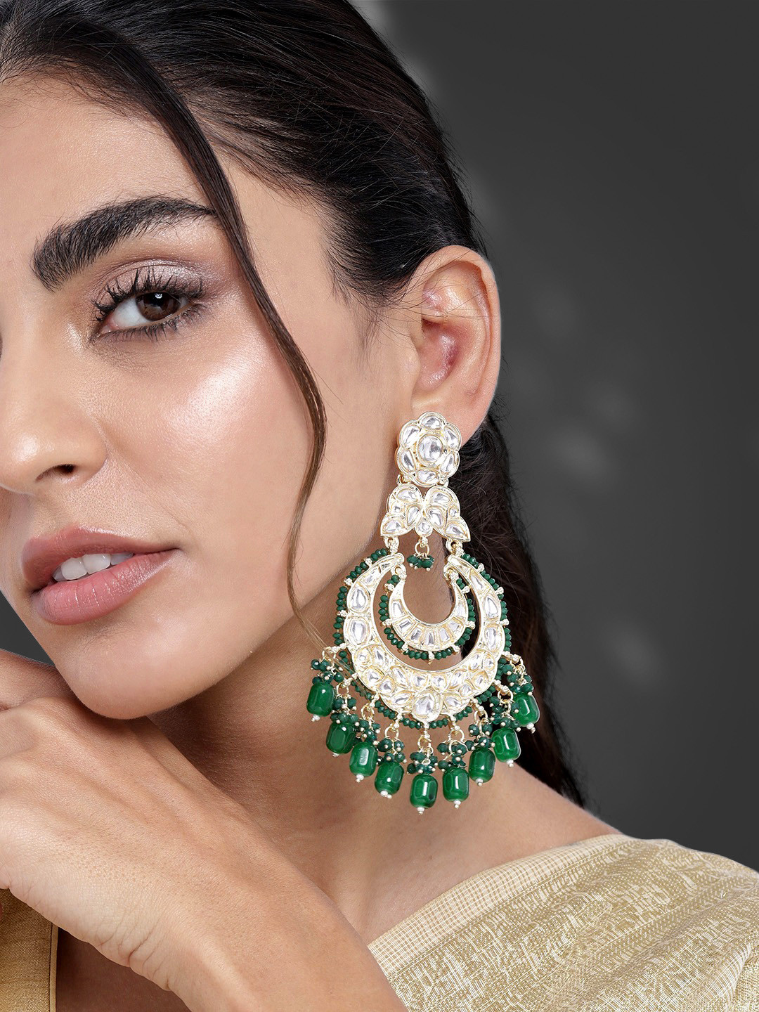 

Peora Green & Gold-Plated Kundan Faux Pearl Chandbali