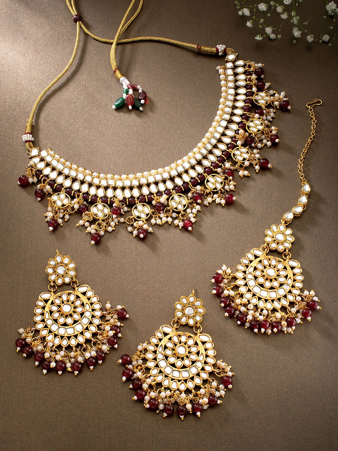 

Peora Gold-Plated Maroon Kundan Studded Choker Necklace Jewellery Set with Maang Tikka