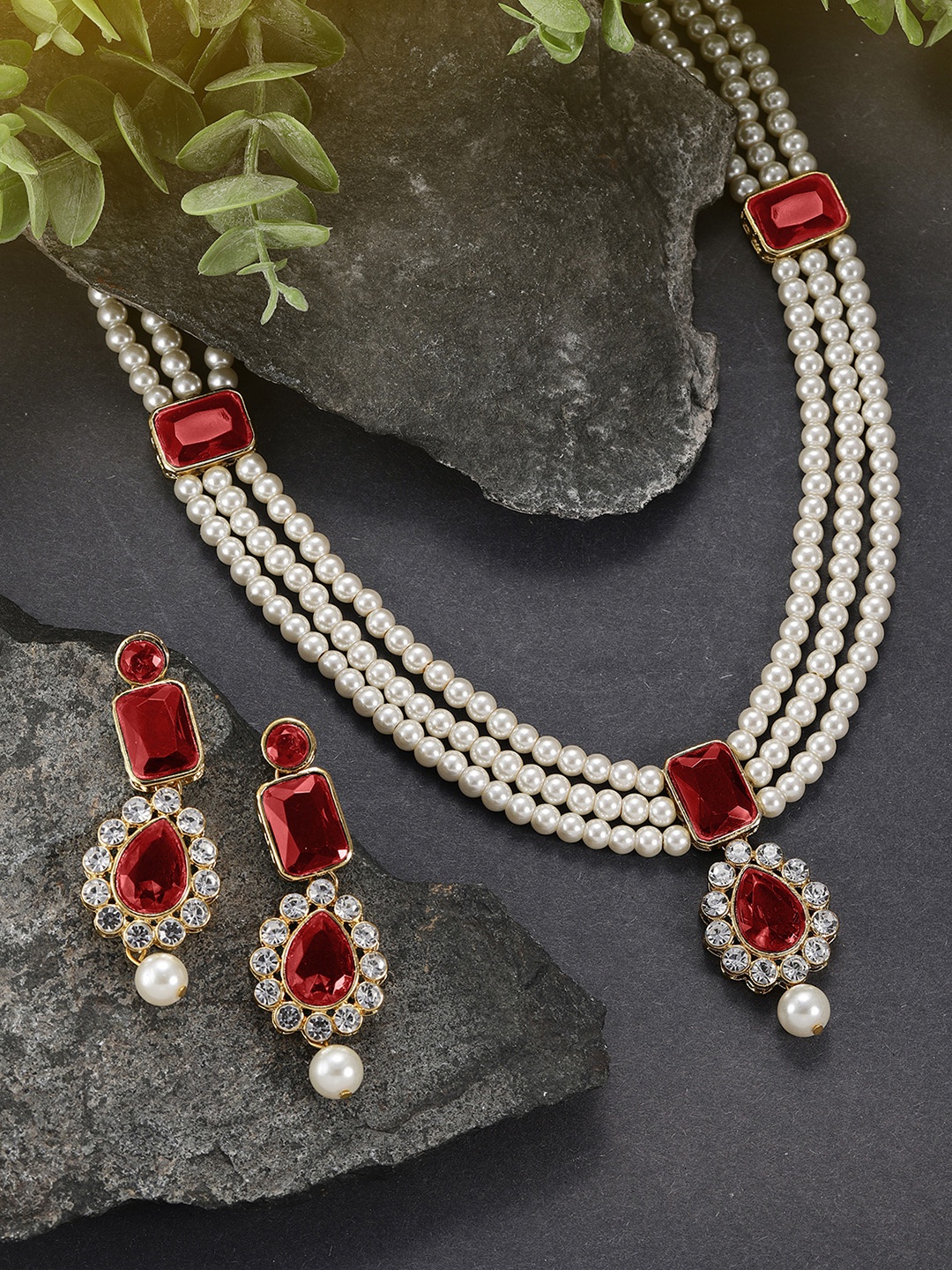 

Peora Gold-Plated White & Maroon Kundan Jewellery Set
