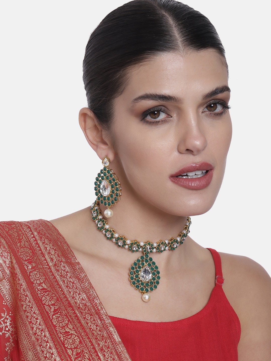 

Peora Gold-Plated & Green Kundan Studded Jewellery set