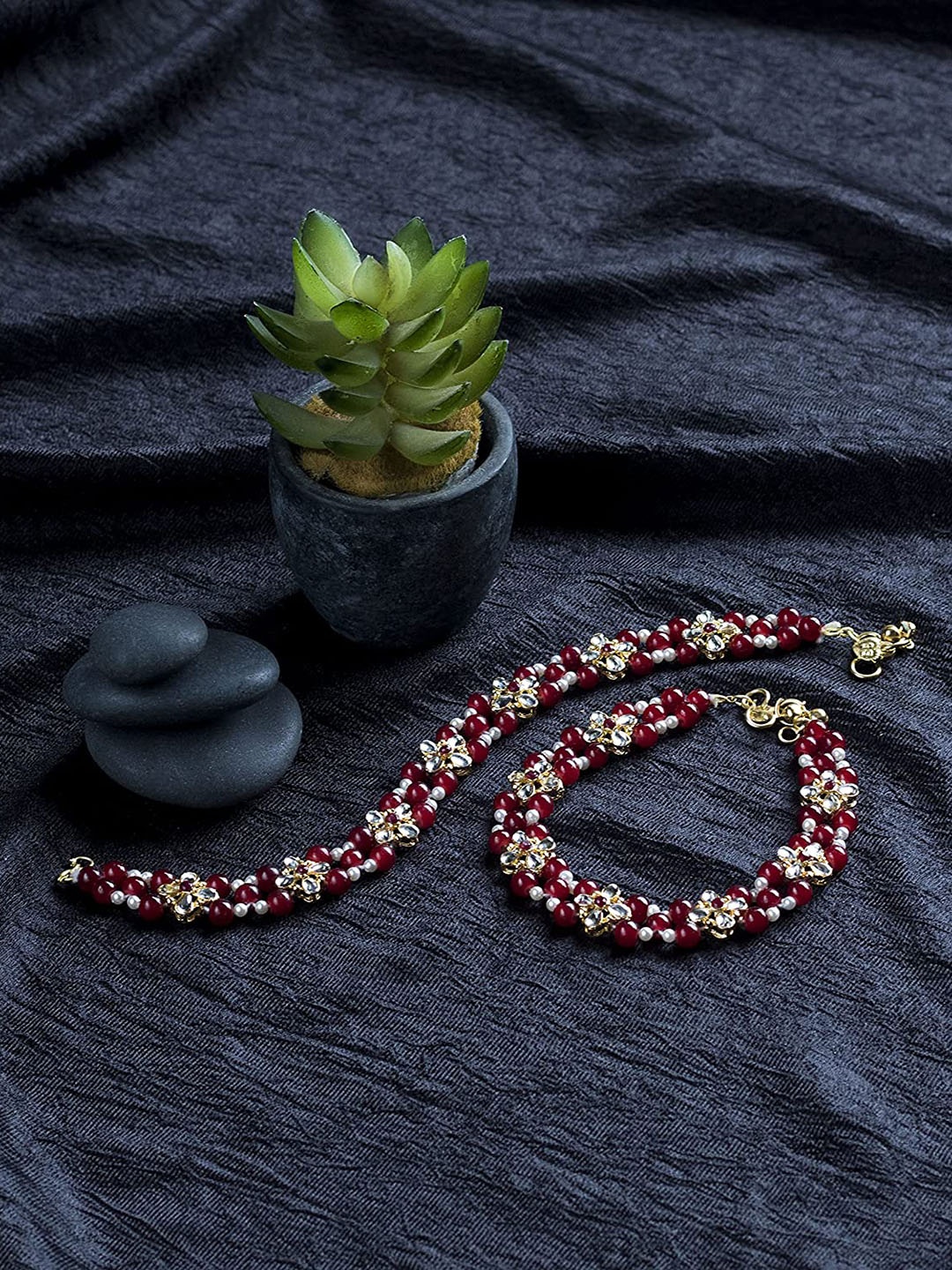 

Peora Maroon & Golden Plated Kundan Studded Pearl Bridal Anklet