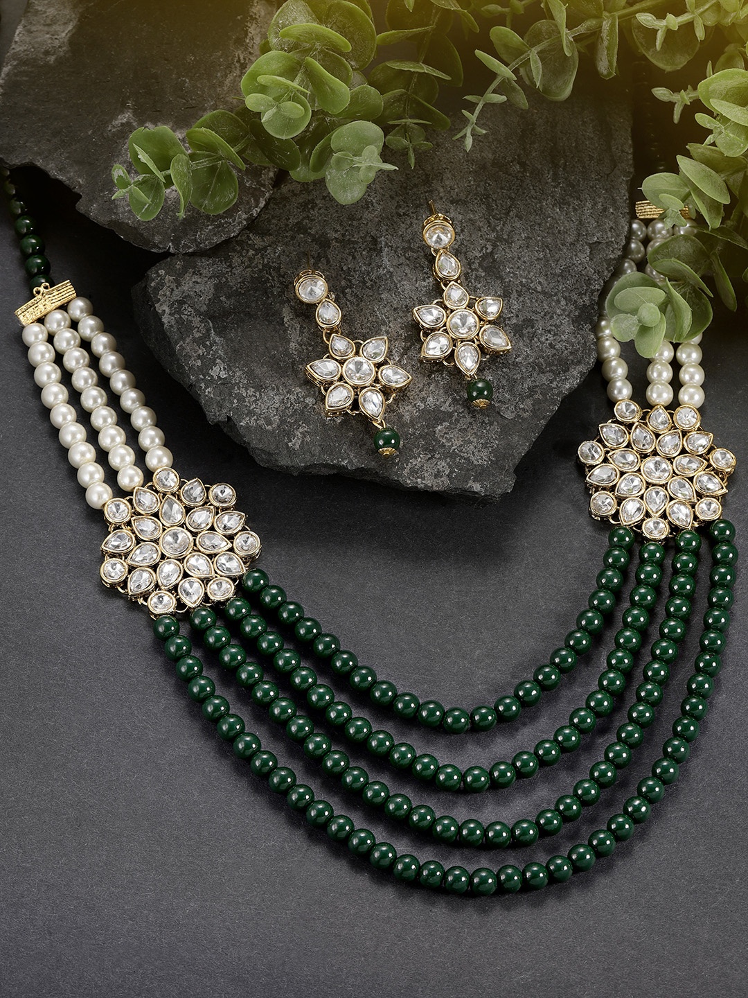 

Peora Green & White Gold-Plated Kundan Long Necklace Earring Jewellery Set