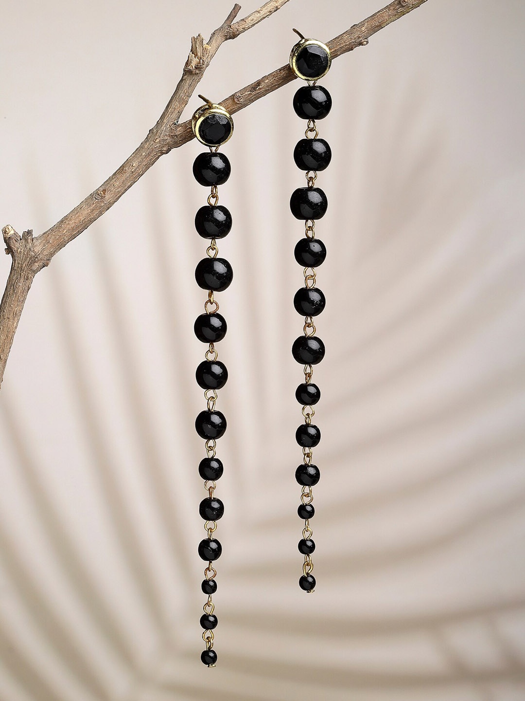 

KARATCART Black Classic Drop Earrings