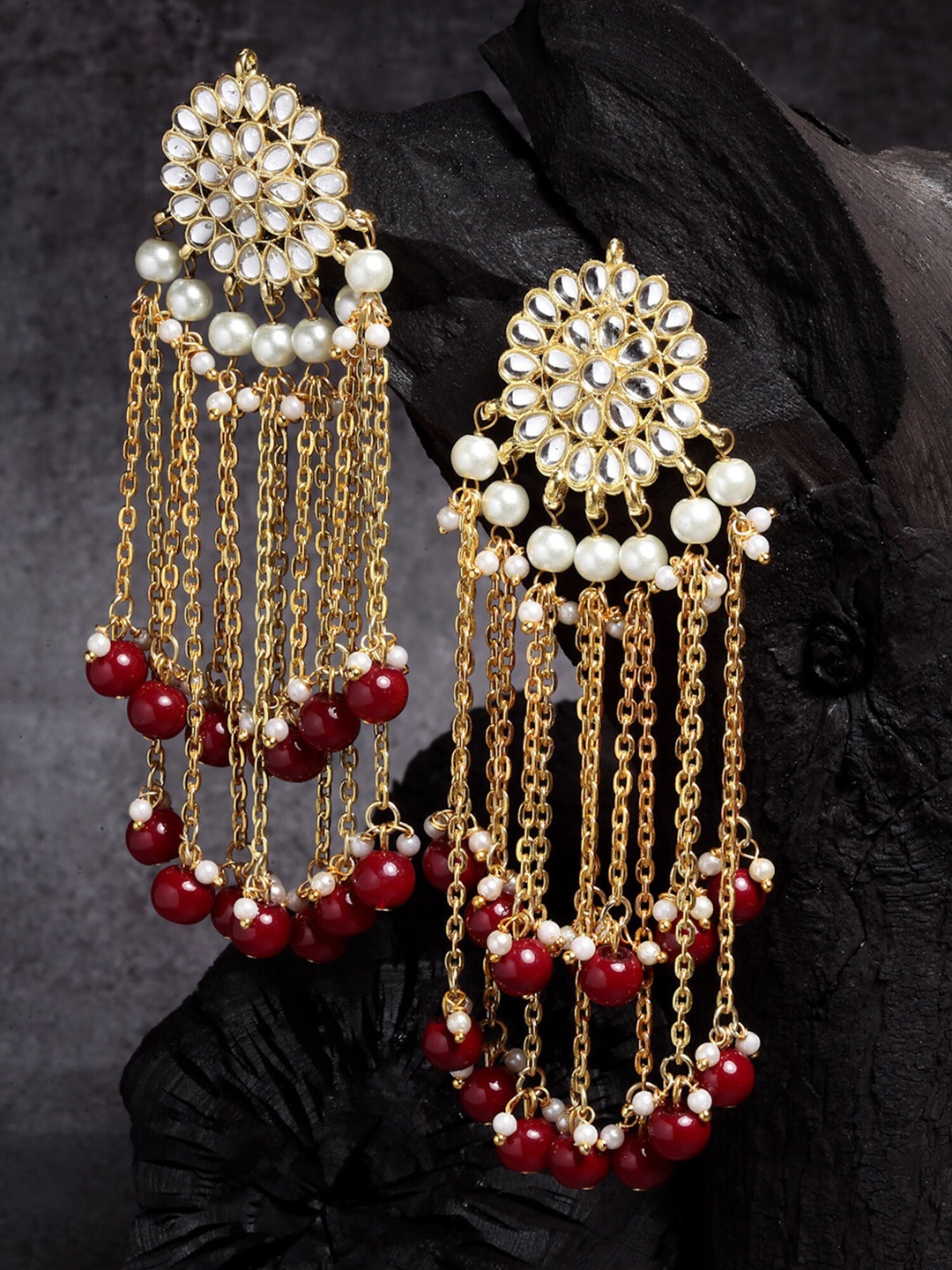 

KARATCART Red Gold Plated Floral Kundan Tassel Drop Earrings