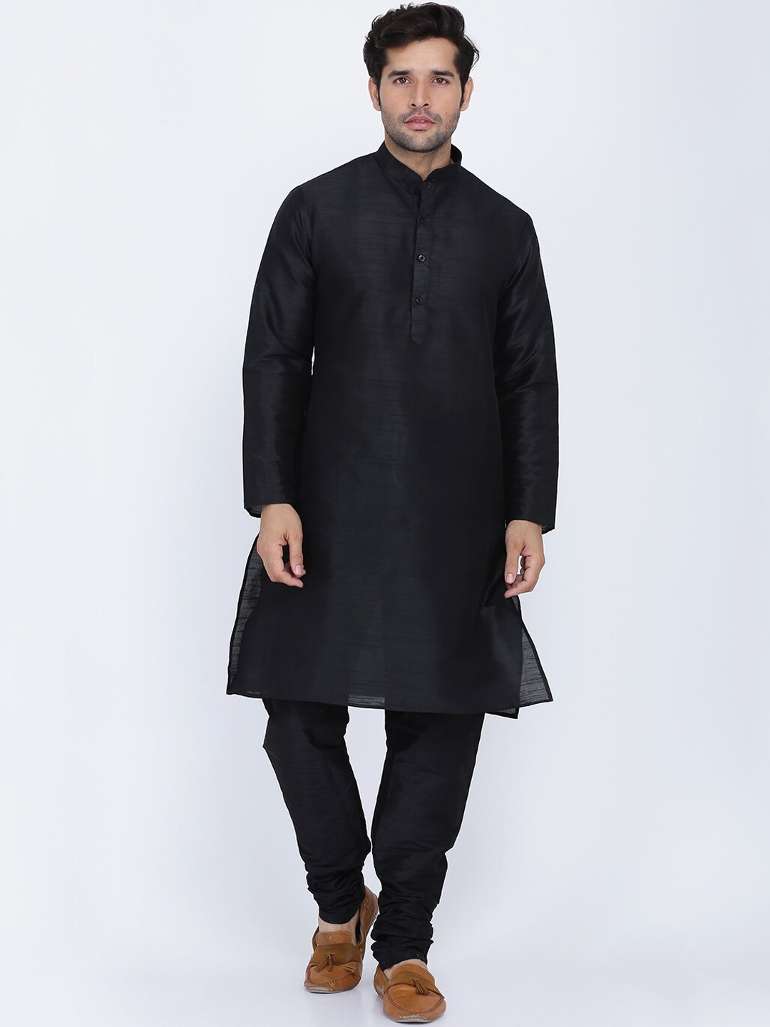 

ROYAL KURTA Men Black Solid Silk Kurta