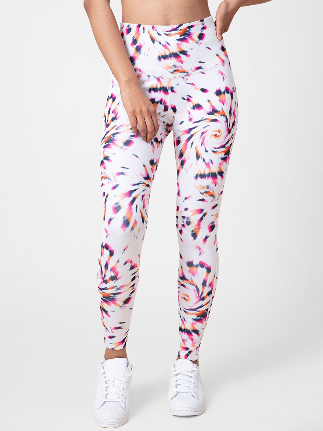 

Nykd Women Off White & Pink Printed Gym Tights