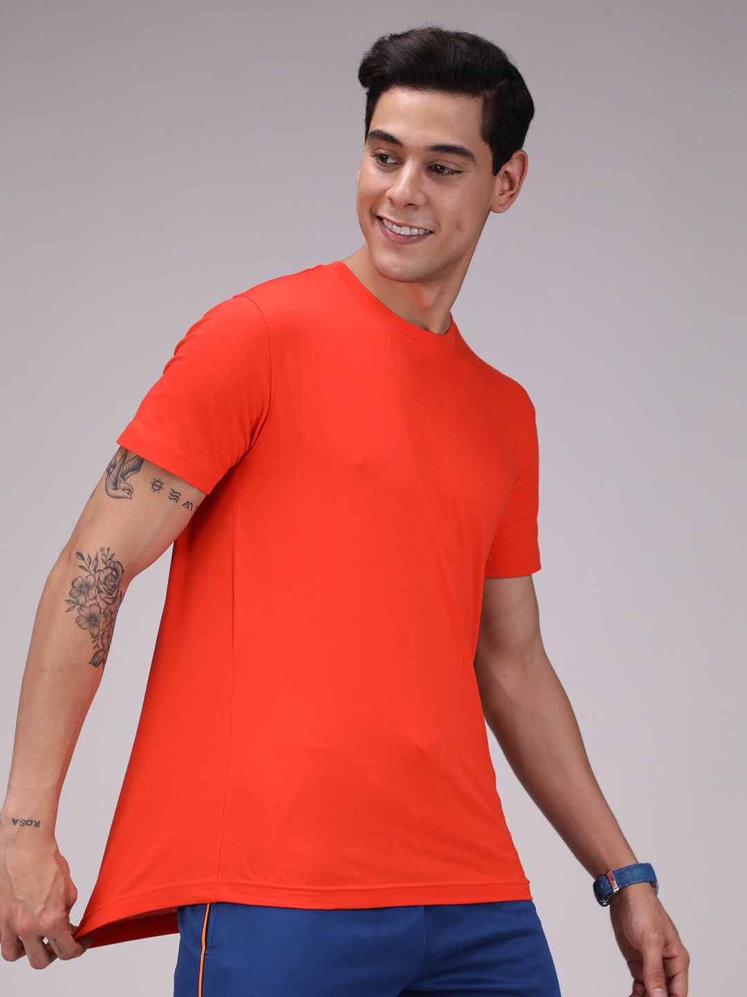 

SPORTO Men Orange 4-Way Stretch Wrinkle-Free T-shirt