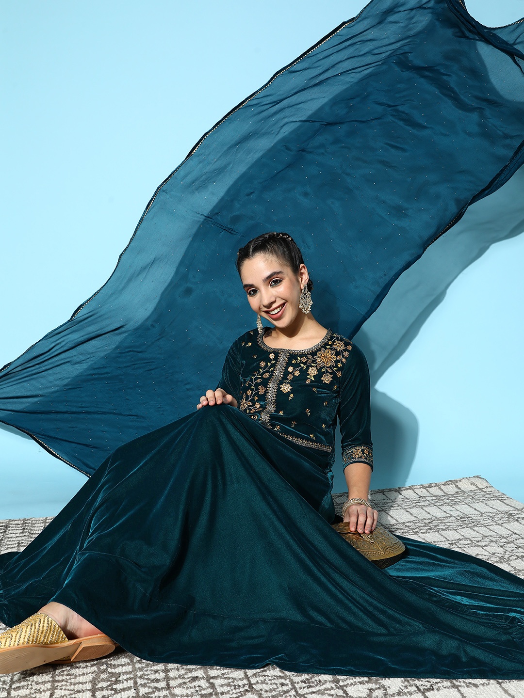

Libas Women Ethnic Motifs Velvet Kurta Set, Teal