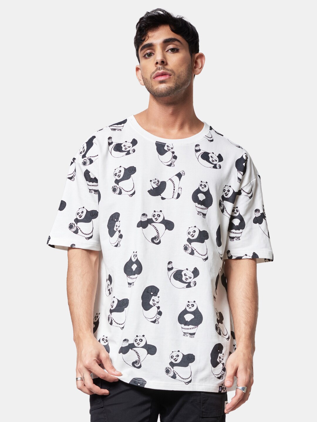 

The Souled Store Men White Kung Fu Panda Miracle Marshmallow Print Oversized T-Shirt