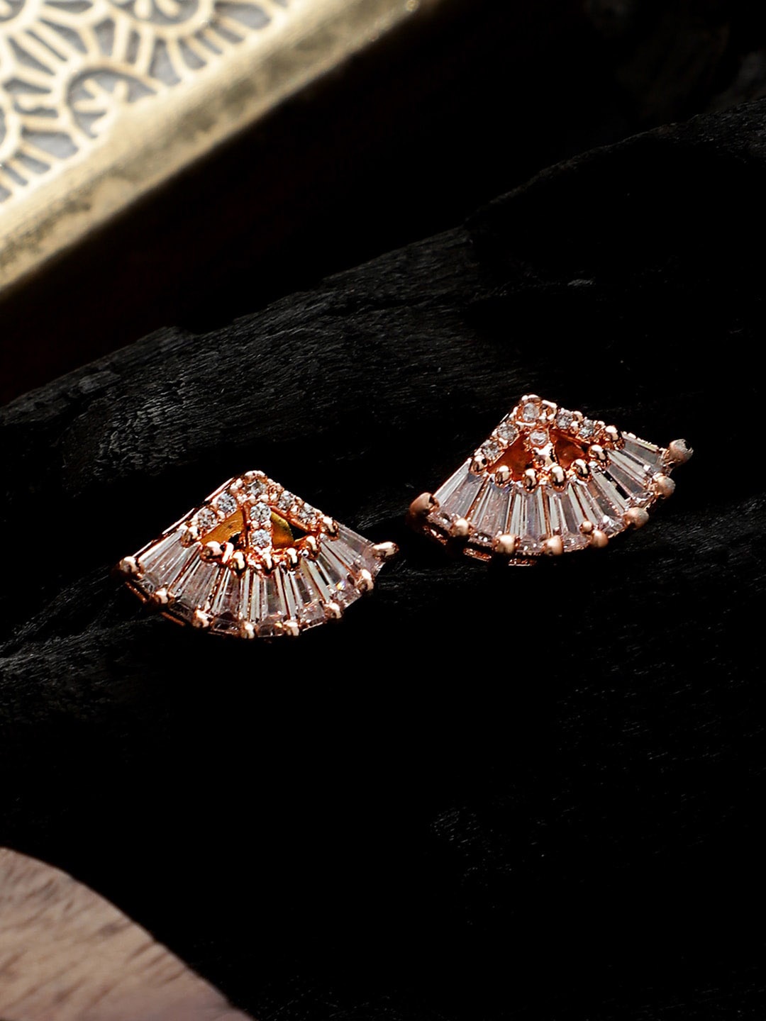 

CARDINAL Rose Gold Leaf Shaped American Dimaond Studs Earrings