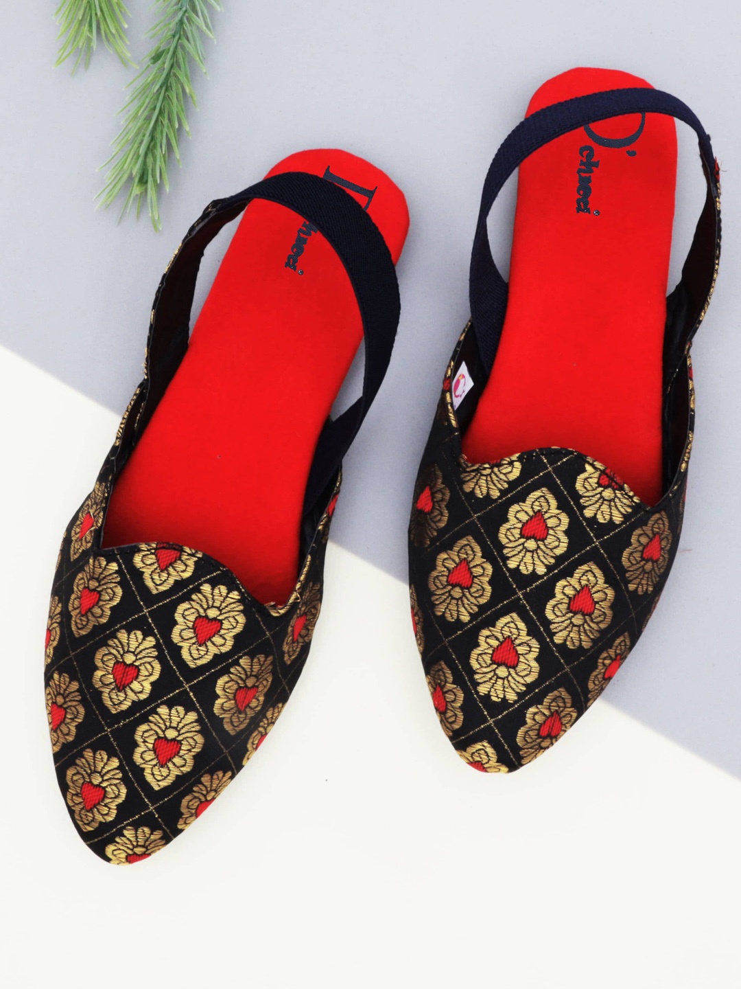 

DChica Girls Black No-Shoe Bite Handcrafted Brocade Ethnic Juttis